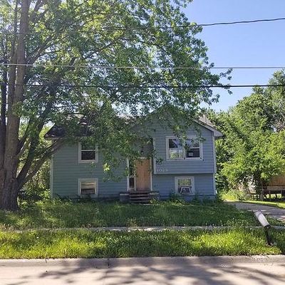 1029 E Herold Ave, Des Moines, IA 50315