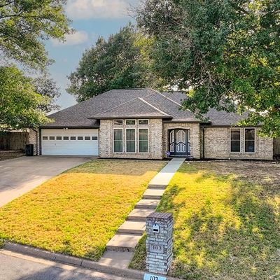 103 Briarhaven Blvd, Weatherford, TX 76086