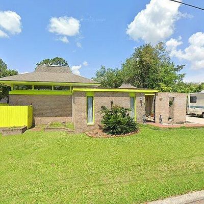 103 Live Oak Dr, New Iberia, LA 70563