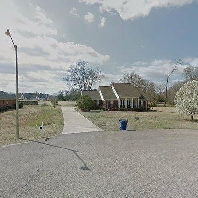 103 Meadow St, Fulton, MS 38843