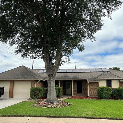 10303 Rustic Rock Rd, La Porte, TX 77571