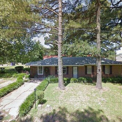 1031 N Trotter St, Dermott, AR 71638