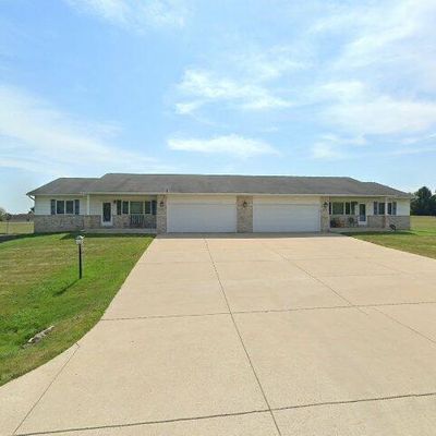 W3265 Blazer Rd, Belleville, WI 53508