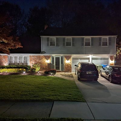 108 Bentwood Dr, Cherry Hill, NJ 08034