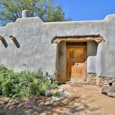 108 Dimas Ln, Taos, NM 87571