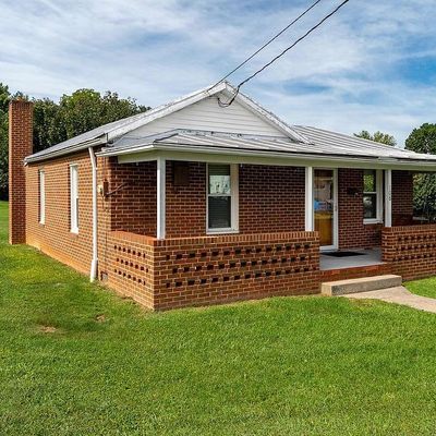 108 Eighth Ave, Luray, VA 22835