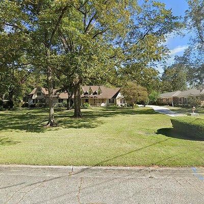 108 Village Ln, Dothan, AL 36303