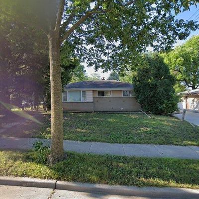 10805 W Fairmount Ave, Milwaukee, WI 53225