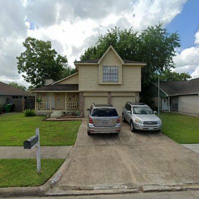 10810 Kirkbend Dr, Houston, TX 77089