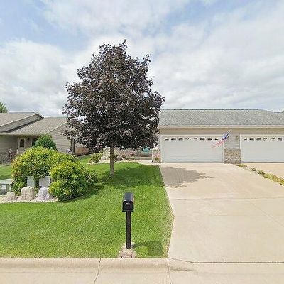 1088 Kristy Ln, Onalaska, WI 54650