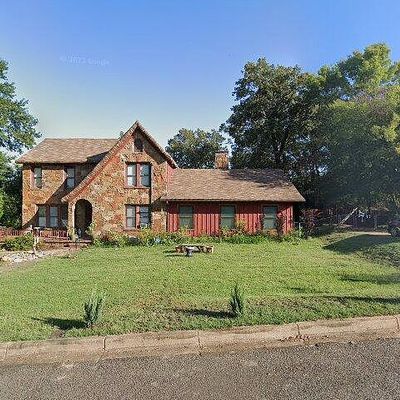 109 Henley Perry Dr, Marshall, TX 75670