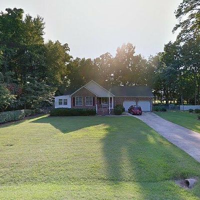 109 Oak St, Pine Level, NC 27568