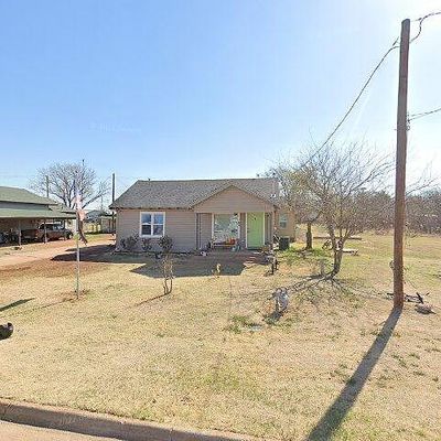 109 S Whiteaker St, Holliday, TX 76366