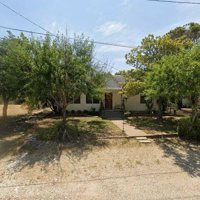 109 S Monroe St, Mcgregor, TX 76657