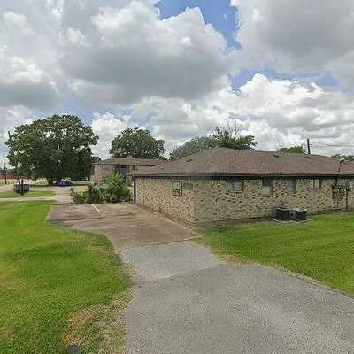 1095 Iowa St, Beaumont, TX 77705