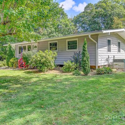 11 Melton Dr, Asheville, NC 28805