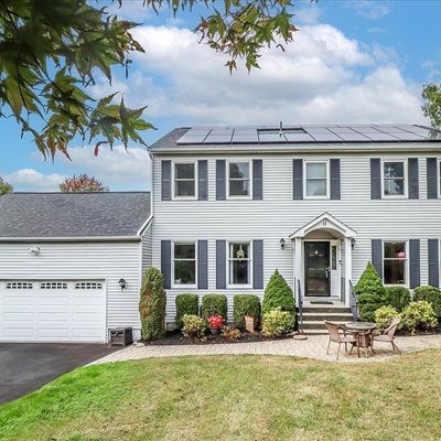 11 Quail Run Dr, Danbury, CT 06811