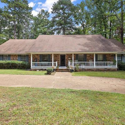 11 Rob Ln, Jackson, MS 39212