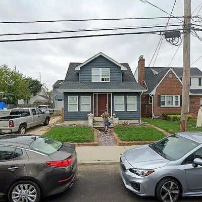 110 Chingarora Ave, Keyport, NJ 07735