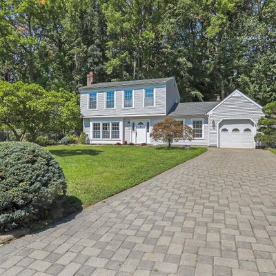 110 Fawn Dr, Matawan, NJ 07747