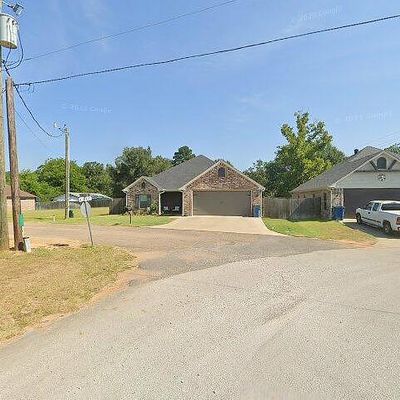 110 Morrison St, White Oak, TX 75693