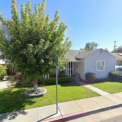 110 Walnut Ct, Santa Rosa, CA 95404