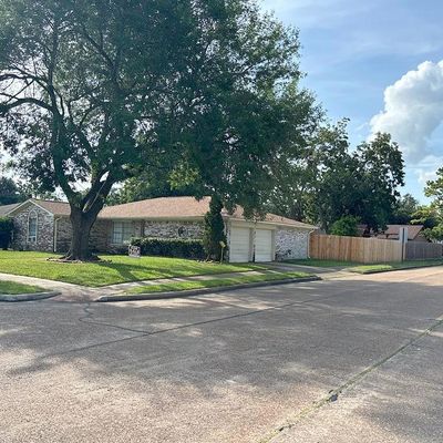 1101 E Brown Ln, Deer Park, TX 77536