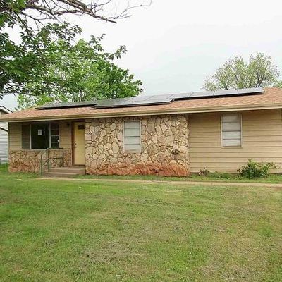 1102 Ireland St, Wichita Falls, TX 76301