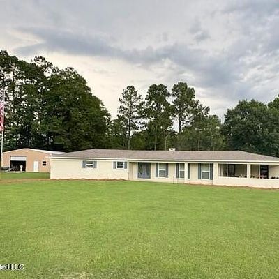 1103 Shady Pine St, Waynesboro, MS 39367