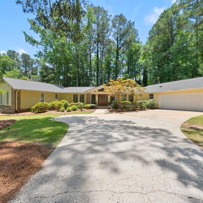 1104 Queensferry Rd, Cary, NC 27511