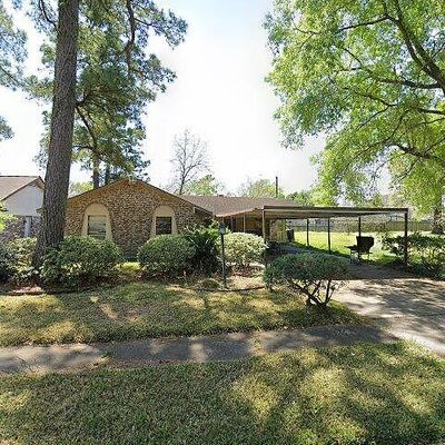 11042 Lafferty Oaks St, Houston, TX 77013