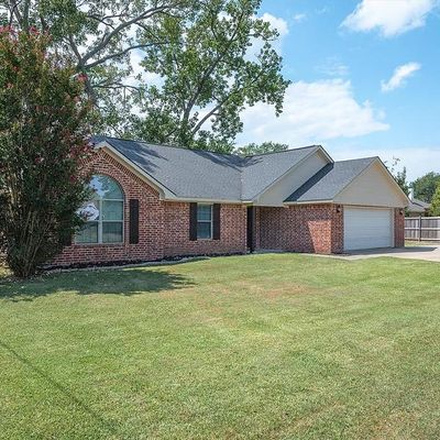 111 Arizona St, Van, TX 75790