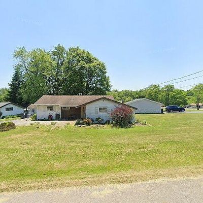 111 Queenswood Dr, Cranberry Township, PA 16066