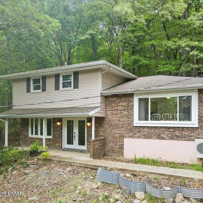 111 Radcliff Rd, Bushkill, PA 18324