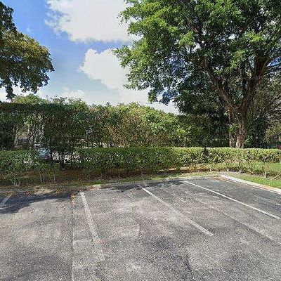 111 S Hollybrook Dr #307, Pembroke Pines, FL 33025