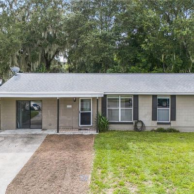 1111 Flamingo Dr, Leesburg, FL 34748