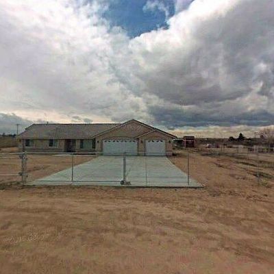 11130 Tenaya Rd, Apple Valley, CA 92308