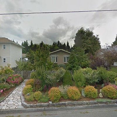 1114 W 16 Th St, Port Angeles, WA 98363