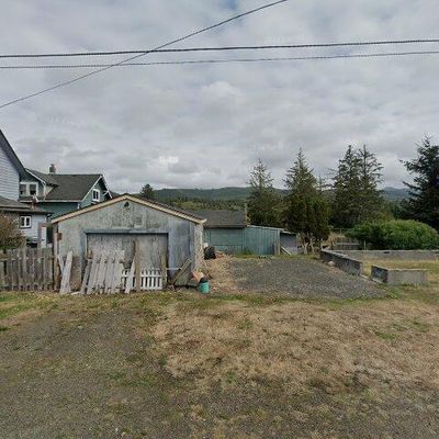 1115 Avenue E, Seaside, OR 97138