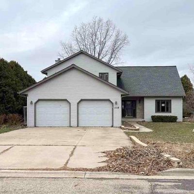 1118 Lori Ln, Sun Prairie, WI 53590