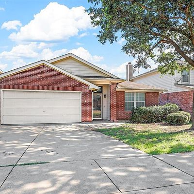 1120 April Springs Dr, Fort Worth, TX 76134