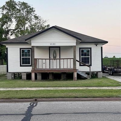 1122 W 2 Nd St, Freeport, TX 77541