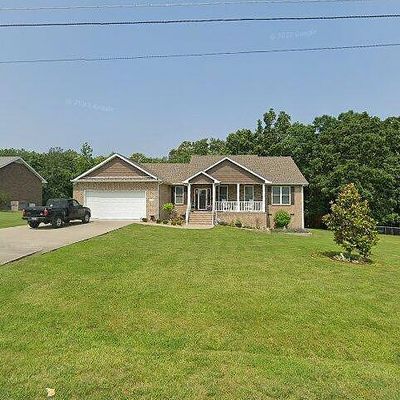 1125 High Lake Dr, Dickson, TN 37055