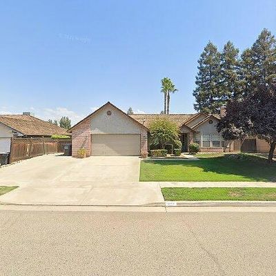 1126 N Palm St, Visalia, CA 93292