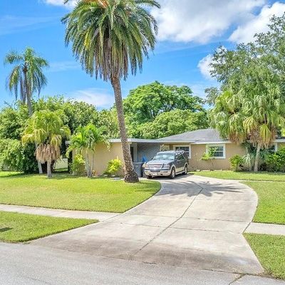 1129 Danny Dr, Sarasota, FL 34243