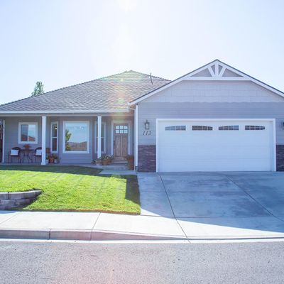 113 Cedric Ct, Eagle Point, OR 97524