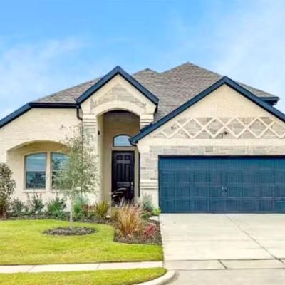 113 Everest Ct, Burleson, TX 76028