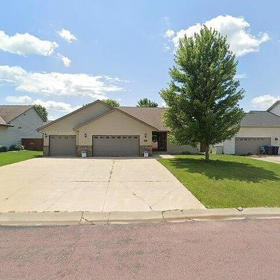 113 Quinion Dr, Mankato, MN 56001