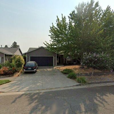 1033 S 10 Th St, Lebanon, OR 97355