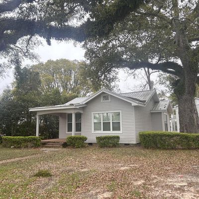 1034 8 Th Ave, Graceville, FL 32440